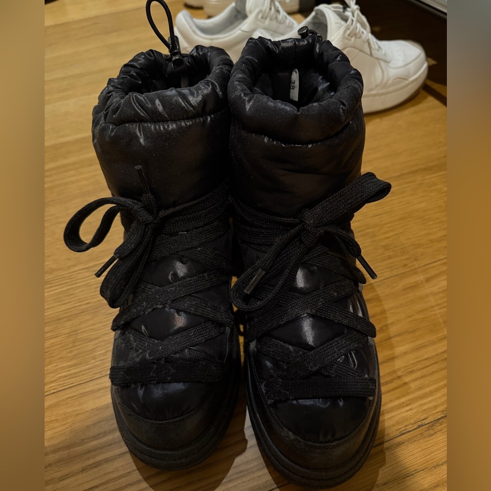 Moncler Black Snow Boots